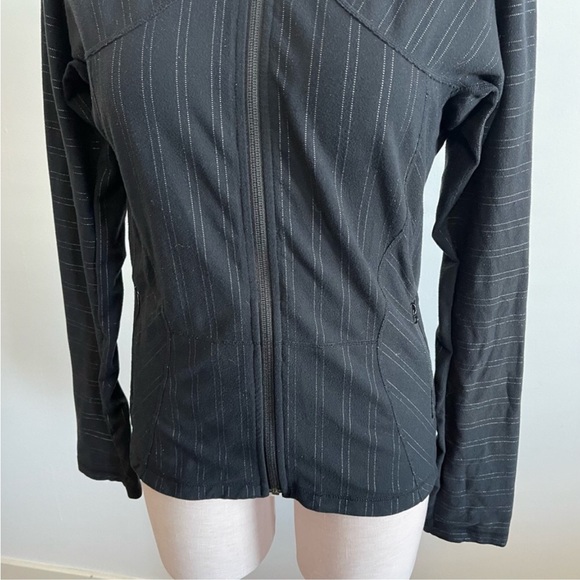 LULULEMON Black Stripe Zip Up Jacket Activewear - Picture 7 of 8